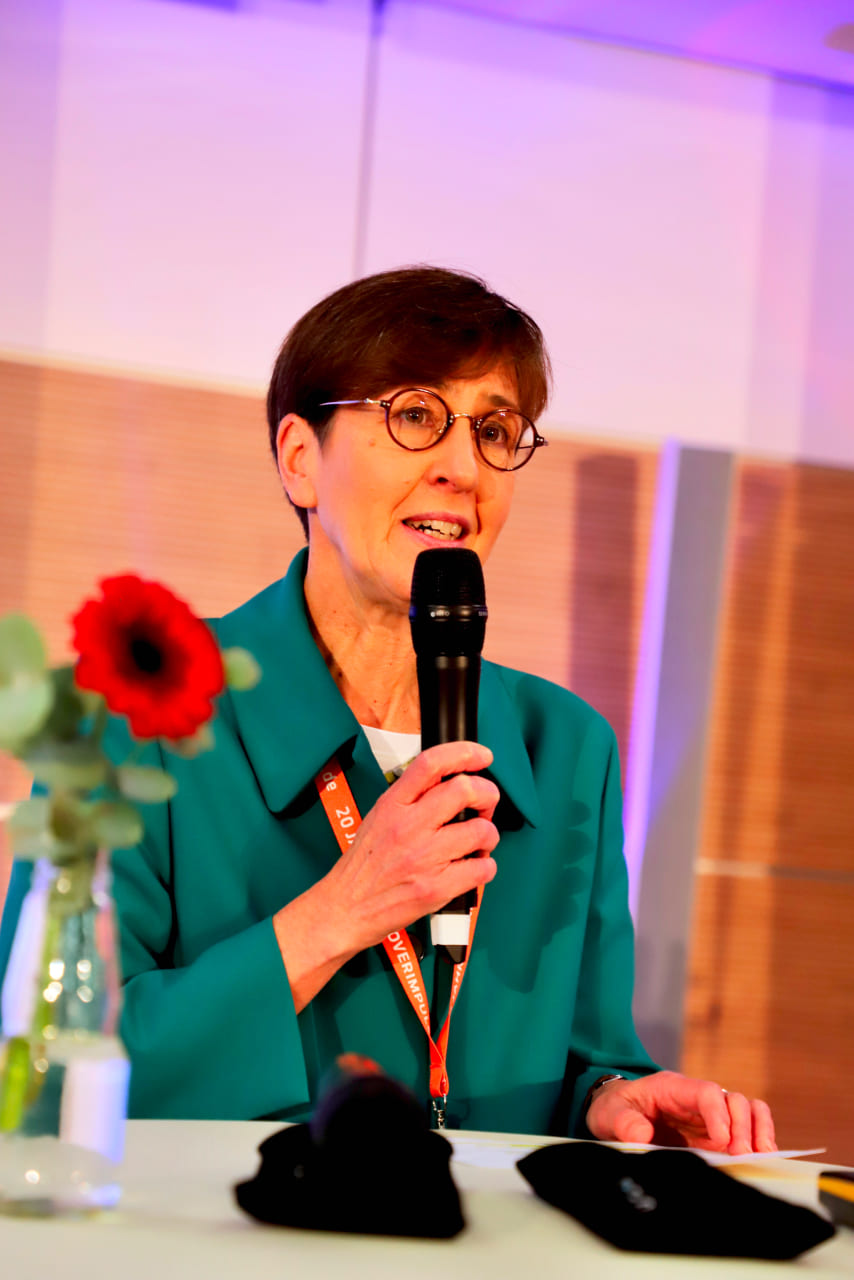 Unternehmerinnenkongress 2024 in Hannover: Netzwerken in der Sparkasse